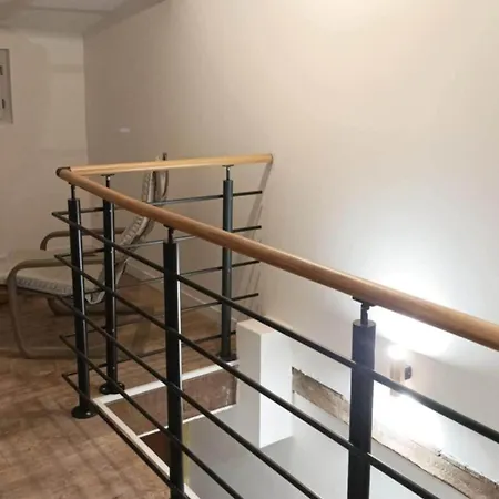 Centre Village בית נופש Burlats