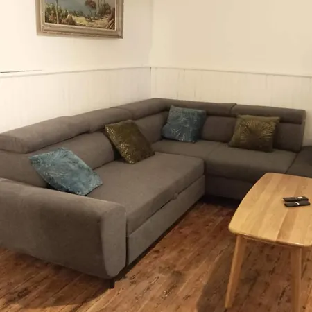 בית נופש Centre Village