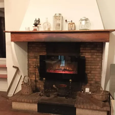 Centre Village * Burlats