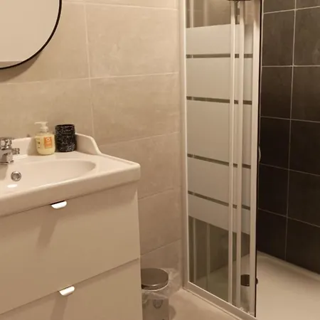 Centre Village * Burlats