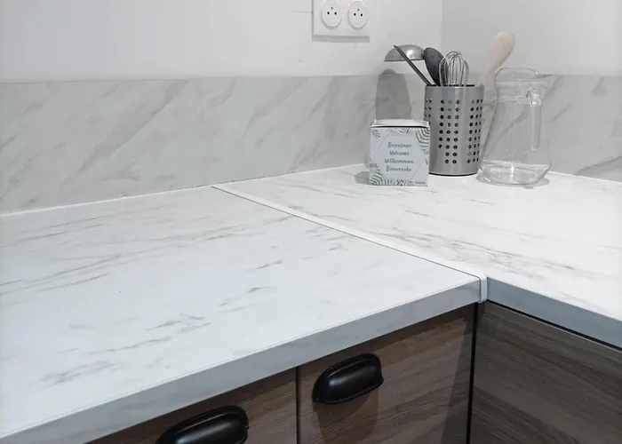 Centre Village * Burlats